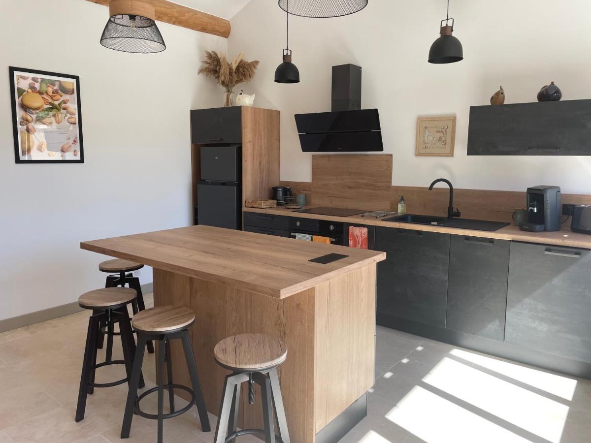 Mazet Le Micocoulier Holiday home Saint-Remy-de-Provence